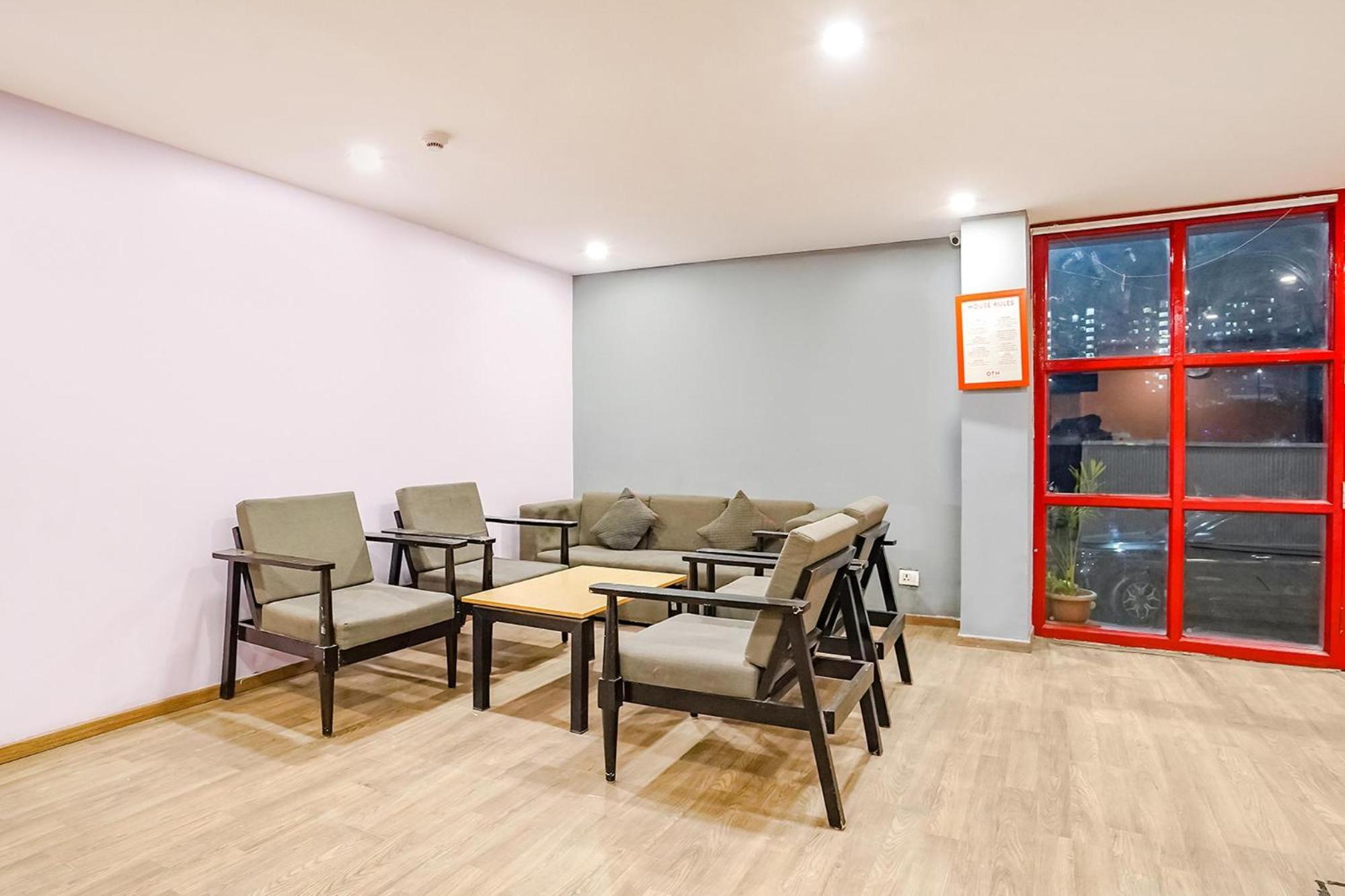 Super Townhouse O Hotel Aditya Residency Near Parthala Over Bridge Sector 121 Noida Indirapuram Exterior photo