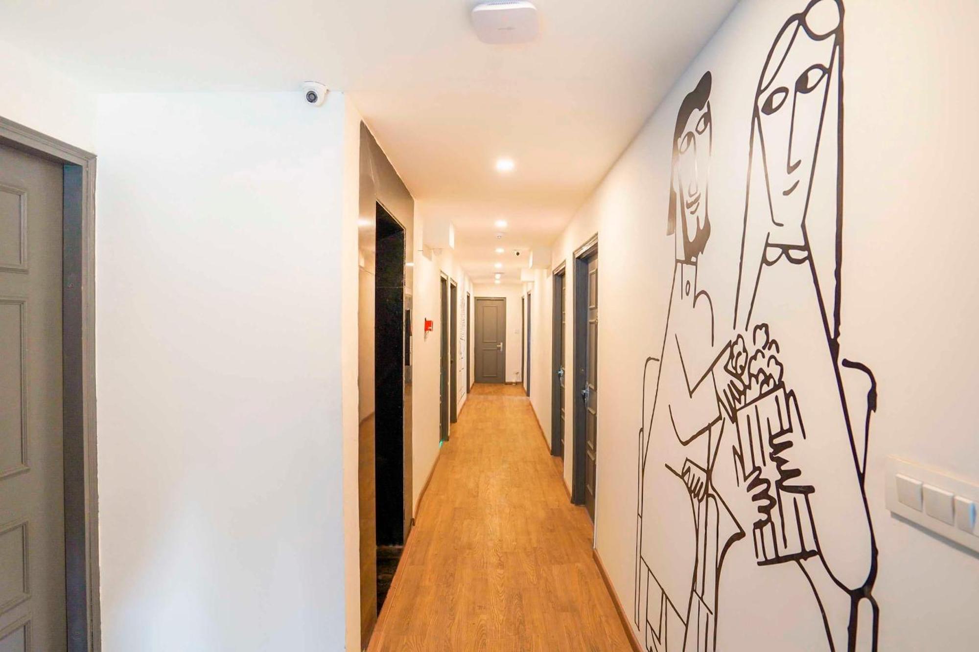 Super Townhouse O Hotel Aditya Residency Near Parthala Over Bridge Sector 121 Noida Indirapuram Exterior photo