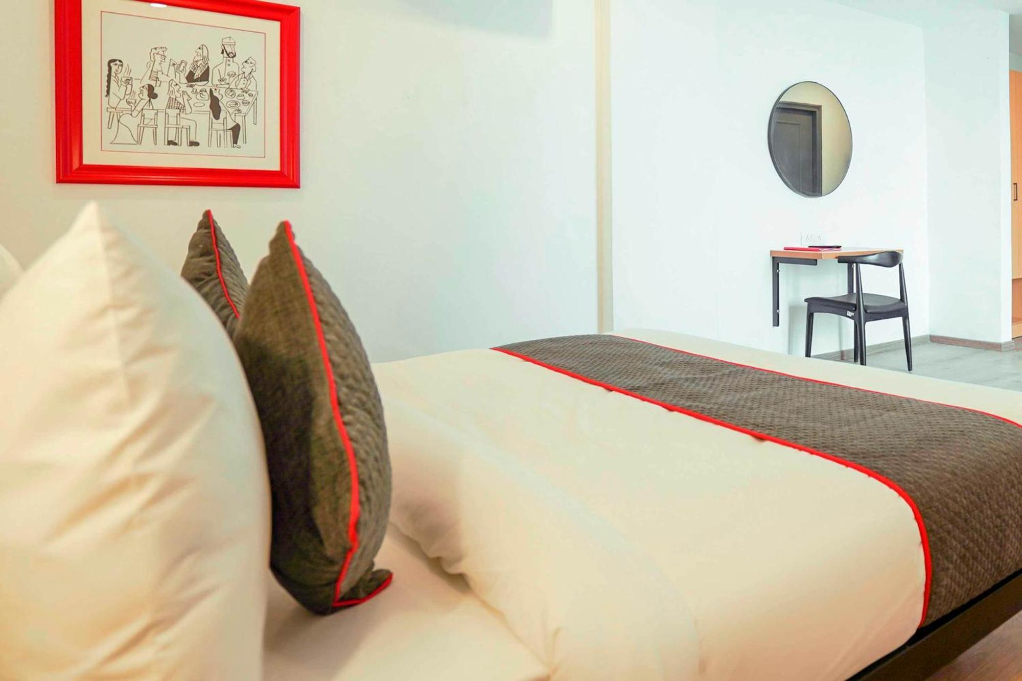 Super Townhouse O Hotel Aditya Residency Near Parthala Over Bridge Sector 121 Noida Indirapuram Exterior photo