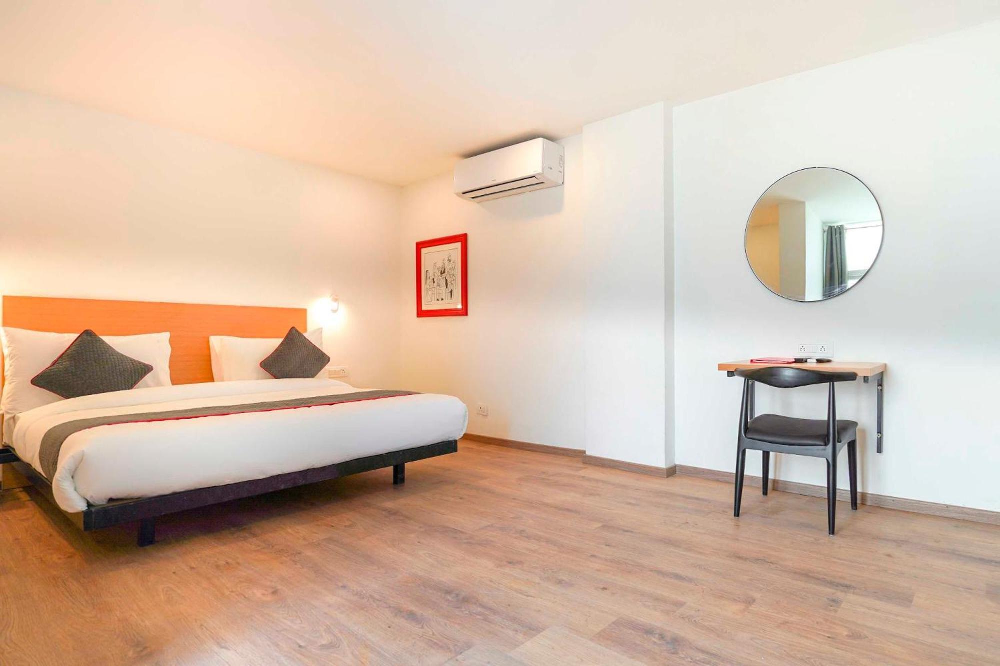 Super Townhouse O Hotel Aditya Residency Near Parthala Over Bridge Sector 121 Noida Indirapuram Exterior photo