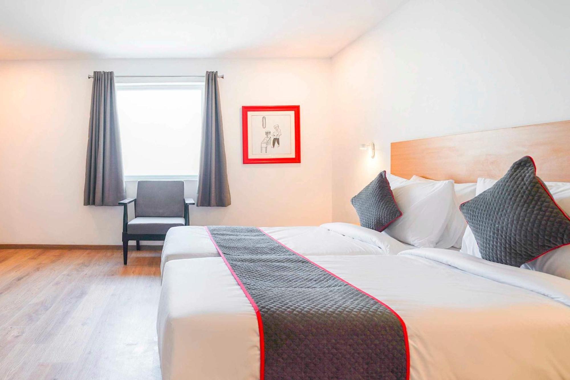 Super Townhouse O Hotel Aditya Residency Near Parthala Over Bridge Sector 121 Noida Indirapuram Exterior photo
